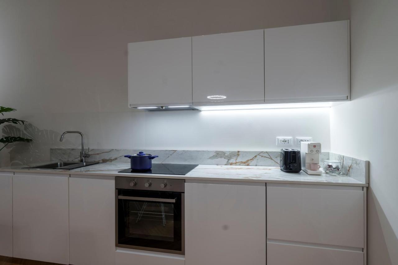Porta Venezia-Trilocale-Luxury Con Wifi-Neflix Daire Milano Dış mekan fotoğraf