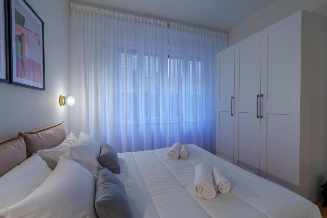 Porta Venezia-Trilocale-Luxury Con Wifi-Neflix Daire Milano Dış mekan fotoğraf