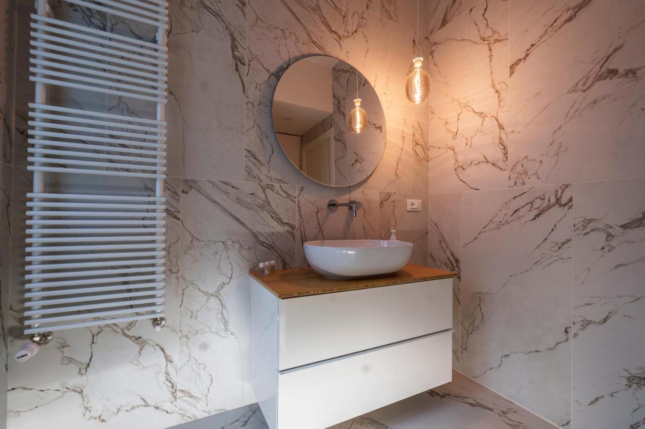 Porta Venezia-Trilocale-Luxury Con Wifi-Neflix Daire Milano Dış mekan fotoğraf
